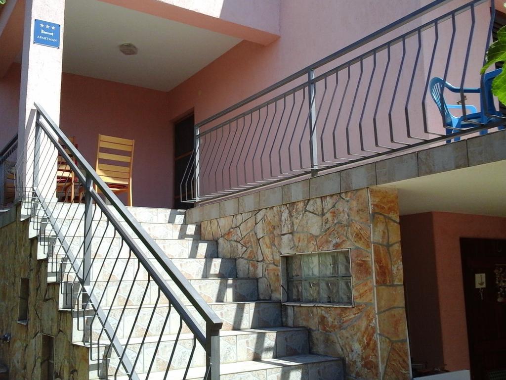 Apartment Vrulje Gornji Karin Exterior photo